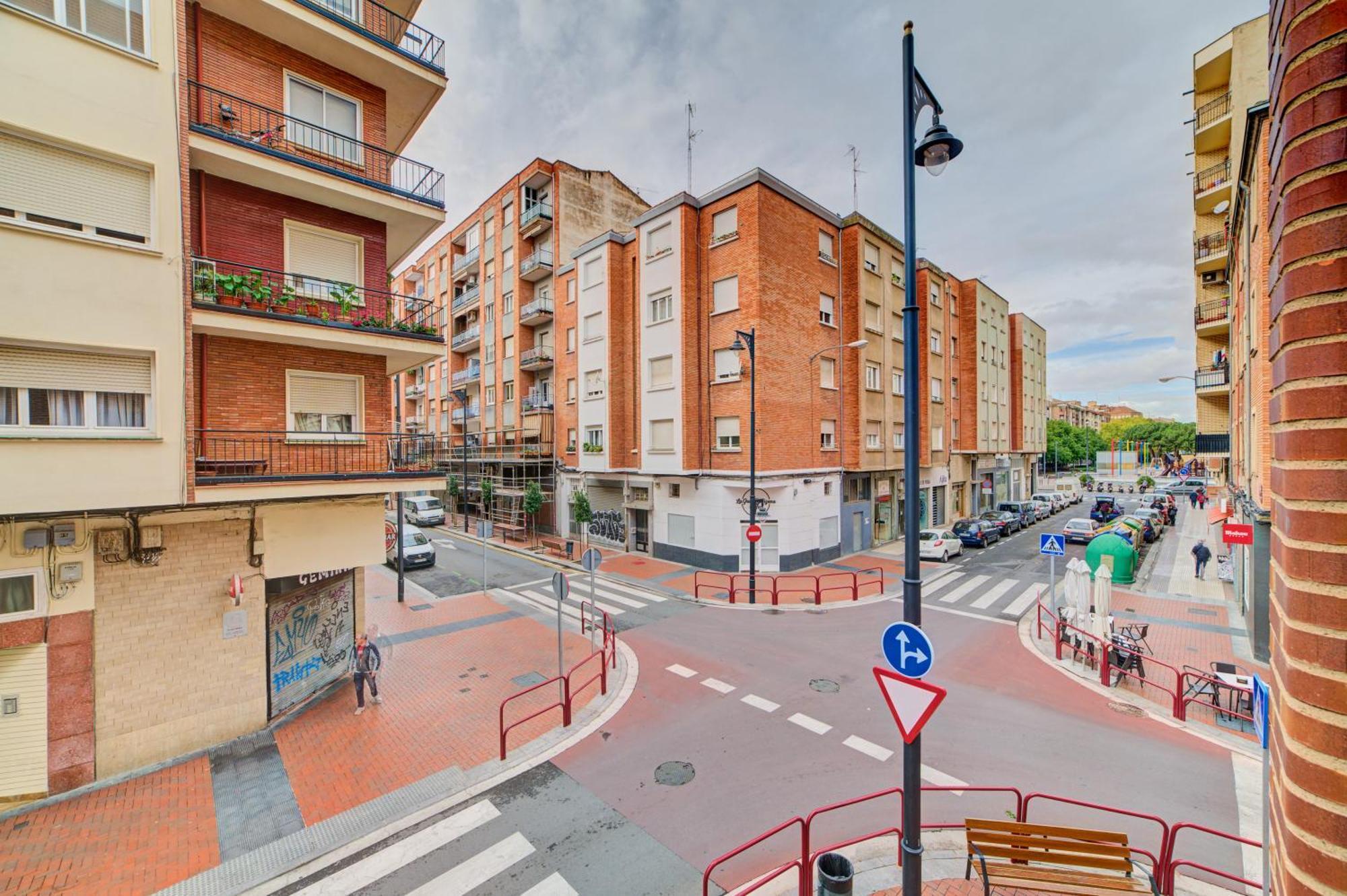 Apartment Apartamento El Parque By Clabao