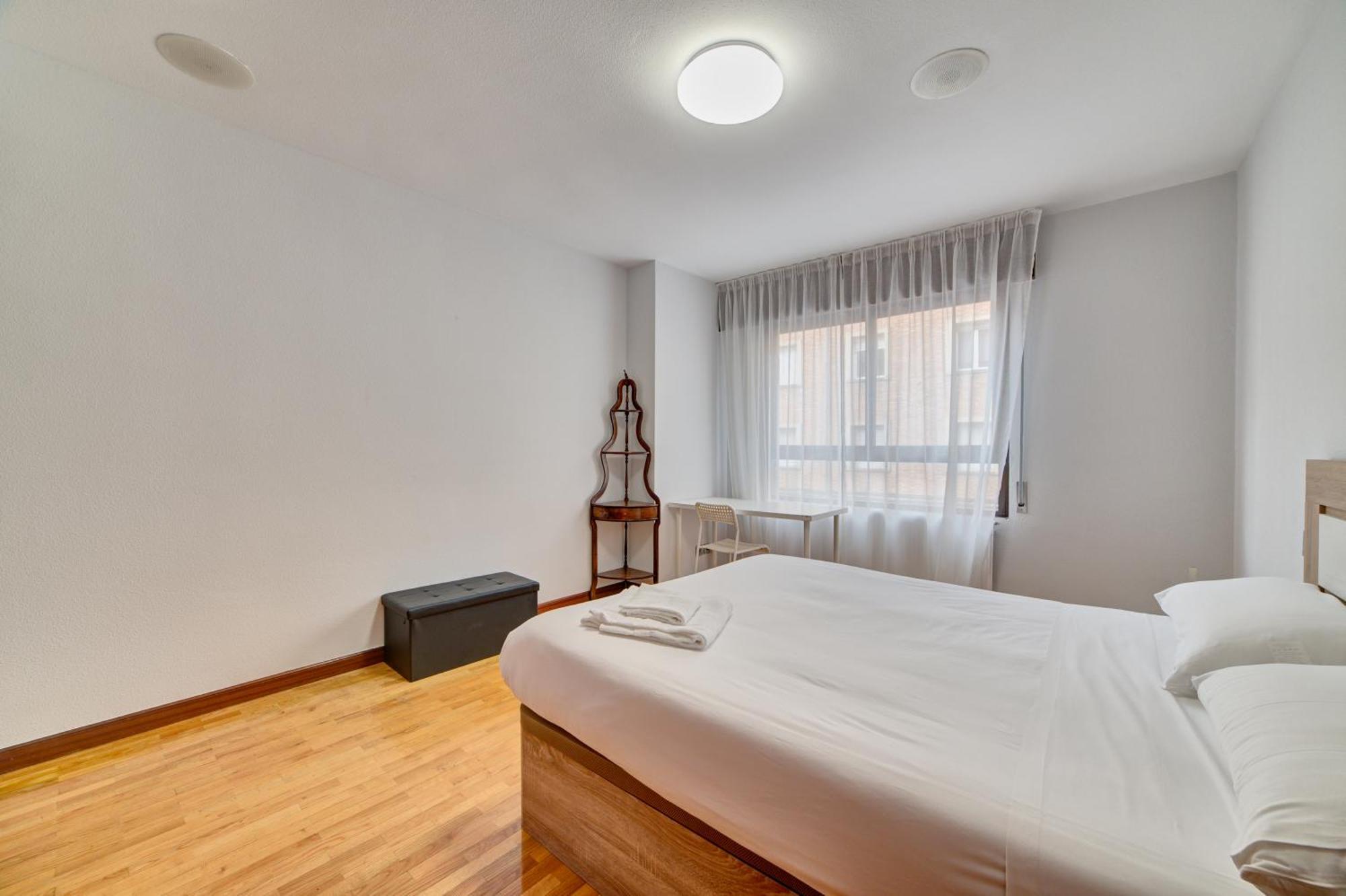 Apartment Apartamento El Parque By Clabao Logrono